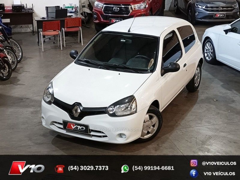 RENAULT CLIO 1.0 AUTHENTIQUE 16V 2012/2013 V10 VEÍCULOS CAXIAS DO SUL / Carros no Vale