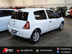 RENAULT CLIO 1.0 AUTHENTIQUE 16V 2012/2013 V10 VEÍCULOS CAXIAS DO SUL / Carros no Vale