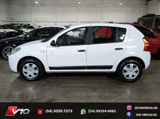 RENAULT SANDERO 1.6 EXPRESSION 8V 2009/2010 V10 VEÍCULOS CAXIAS DO SUL / Carros no Vale