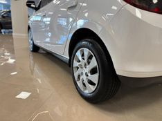 CHEVROLET ONIX 1.4 MPFI LT 8V 2013/2014 LUIGGI AUTOMÓVEIS CARLOS BARBOSA / Carros no Vale