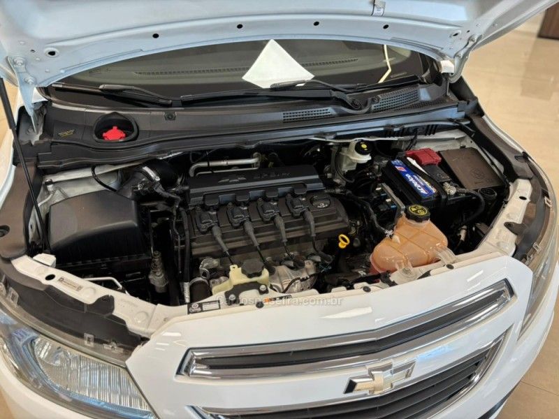 CHEVROLET ONIX 1.4 MPFI LT 8V 2013/2014 LUIGGI AUTOMÓVEIS CARLOS BARBOSA / Carros no Vale