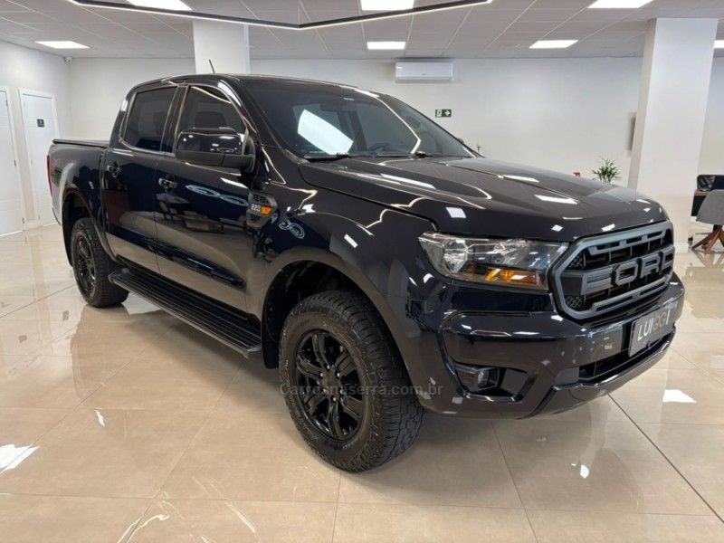 FORD RANGER 2.2 XLS 4X4 CD 16V 2022/2023 LUIGGI AUTOMÓVEIS CARLOS BARBOSA / Carros no Vale