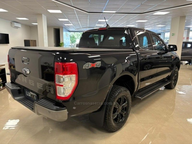 FORD RANGER 2.2 XLS 4X4 CD 16V 2022/2023 LUIGGI AUTOMÓVEIS CARLOS BARBOSA / Carros no Vale