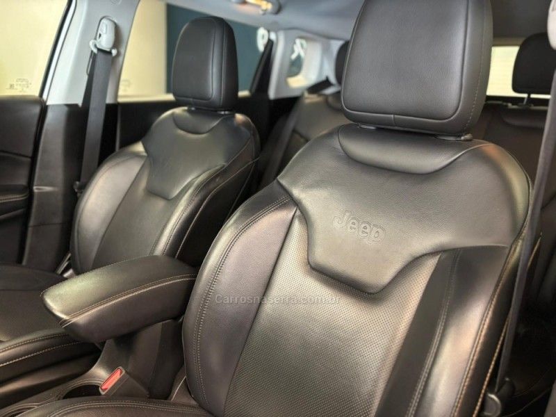 JEEP COMPASS 2.0 16V LONGITUDE 2019/2019 LUIGGI AUTOMÓVEIS CARLOS BARBOSA / Carros no Vale