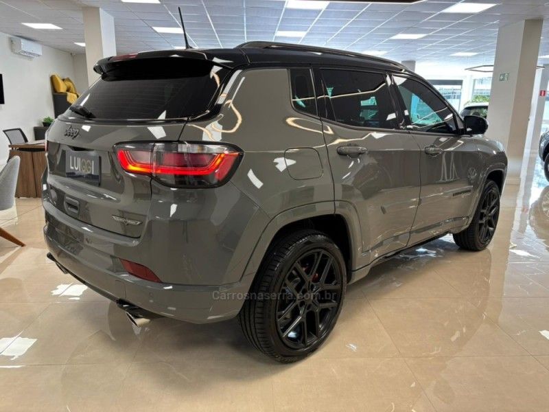 JEEP COMPASS 2.0 BLACKHAWK 4 TURBO 2024/2025 LUIGGI AUTOMÓVEIS CARLOS BARBOSA / Carros no Vale JEEP COMPASS 2.0 BLACKHAWK 4 TURBO 2024/2025 LUIGGI AUTOMÓVEIS CARLOS BARBOSA / Carros no Vale