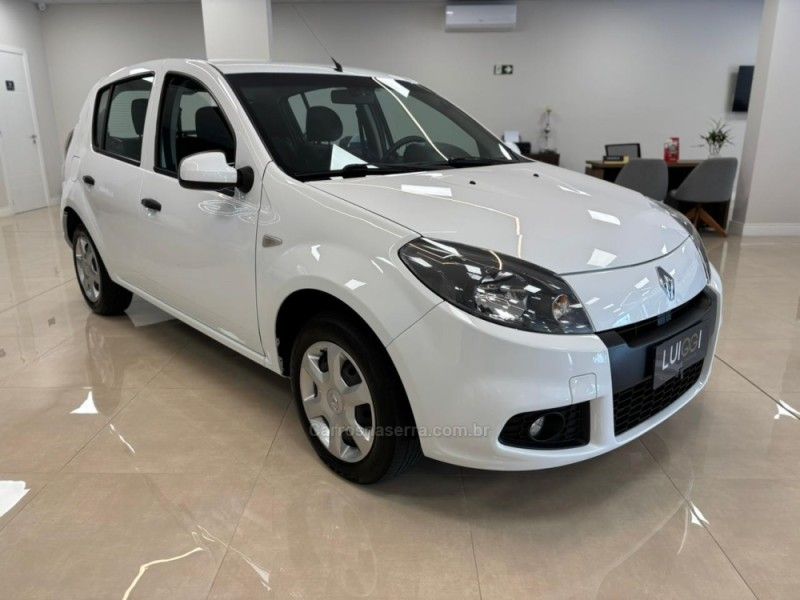RENAULT SANDERO 1.6 EXPRESSION 16V 2014/2014 LUIGGI AUTOMÓVEIS CARLOS BARBOSA / Carros no Vale