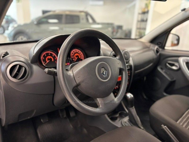 RENAULT SANDERO 1.6 EXPRESSION 16V 2014/2014 LUIGGI AUTOMÓVEIS CARLOS BARBOSA / Carros no Vale