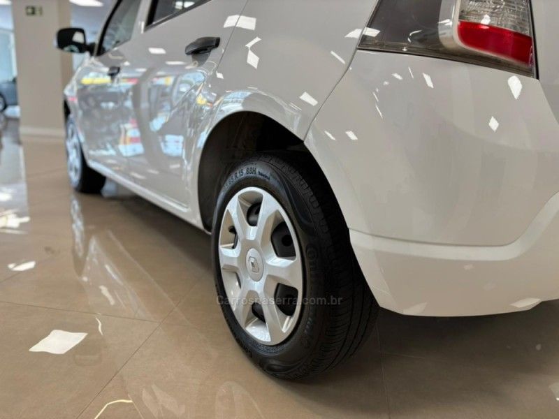RENAULT SANDERO 1.6 EXPRESSION 16V 2014/2014 LUIGGI AUTOMÓVEIS CARLOS BARBOSA / Carros no Vale