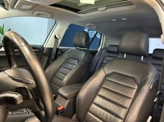 VOLKSWAGEN GOLF 1.4 TSI HIGHLINE 16V 2013/2014 LUIGGI AUTOMÓVEIS CARLOS BARBOSA / Carros no Vale