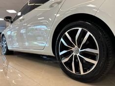 VOLKSWAGEN GOLF 1.4 TSI HIGHLINE 16V 2013/2014 LUIGGI AUTOMÓVEIS CARLOS BARBOSA / Carros no Vale
