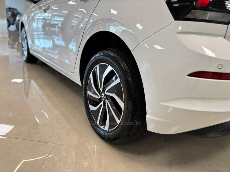 VOLKSWAGEN POLO 1.0200 TSI HIGHLINE 2023/2023 LUIGGI AUTOMÓVEIS CARLOS BARBOSA / Carros no Vale