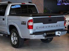 CHEVROLET S10 2.4 MPFI EXECUTIVE 4X2 CD 8V 2010/2010 AUTOGRIF MOTORS CAMPO BOM / Carros no Vale