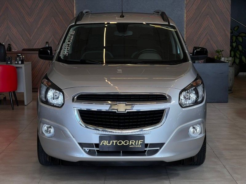CHEVROLET SPIN 1.8 ADVANTAGE 8V 2018/2018 AUTOGRIF MOTORS CAMPO BOM / Carros no Vale