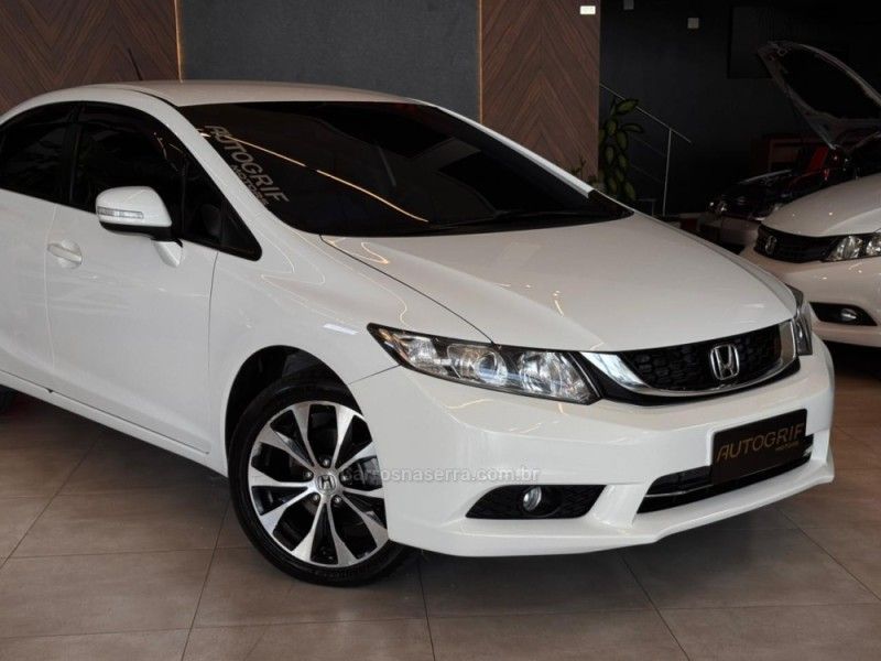 HONDA CIVIC 2.0 LXR 16V 2016/2016 AUTOGRIF MOTORS CAMPO BOM / Carros no Vale