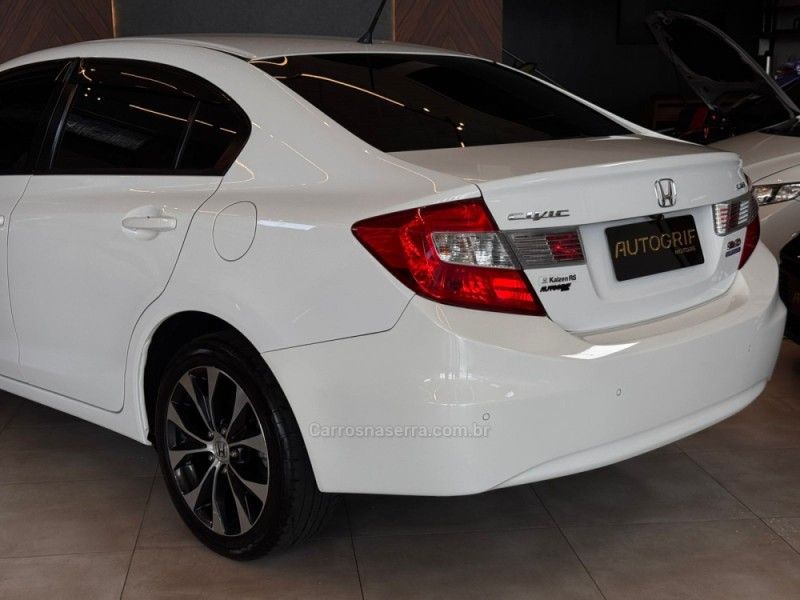 HONDA CIVIC 2.0 LXR 16V 2016/2016 AUTOGRIF MOTORS CAMPO BOM / Carros no Vale