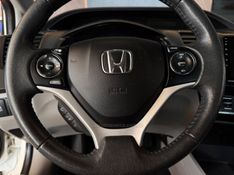 HONDA CIVIC 2.0 LXR 16V 2016/2016 AUTOGRIF MOTORS CAMPO BOM / Carros no Vale