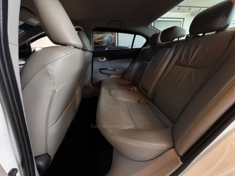 HONDA CIVIC 2.0 LXR 16V 2016/2016 AUTOGRIF MOTORS CAMPO BOM / Carros no Vale