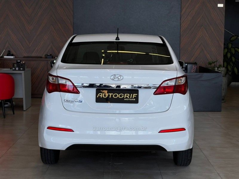 HYUNDAI HB20S 1.0 UNIQUE 12V 2018/2019 AUTOGRIF MOTORS CAMPO BOM / Carros no Vale