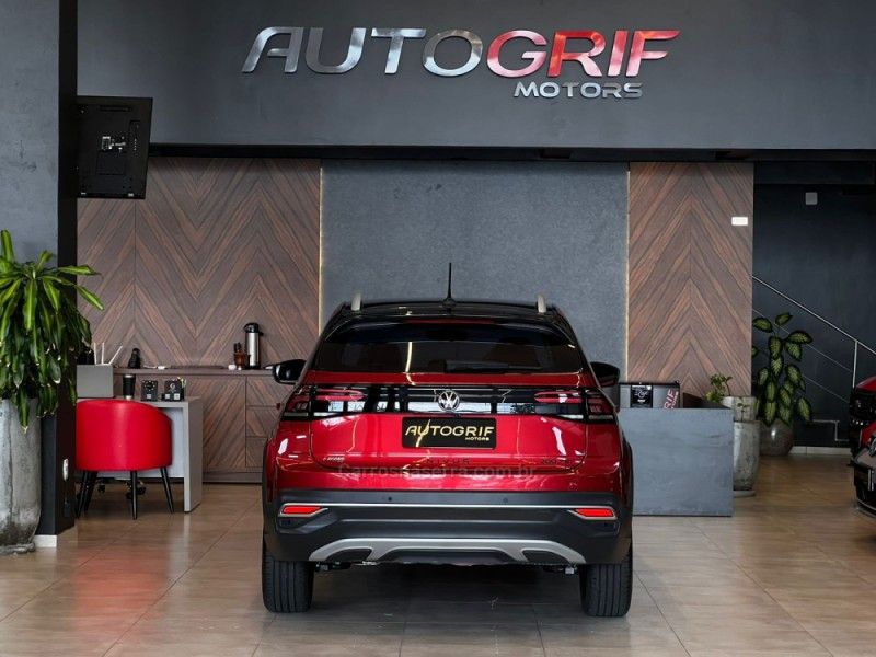 VOLKSWAGEN NIVUS 1.0 TSI HIGHLINE 2023/2024 AUTOGRIF MOTORS CAMPO BOM / Carros no Vale