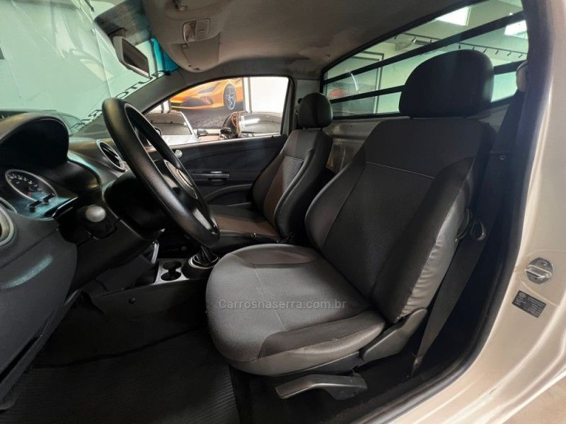 VOLKSWAGEN SAVEIRO 1.6 MI CS 8V G.V 2012/2012 AUTOGRIF MOTORS CAMPO BOM / Carros no Vale