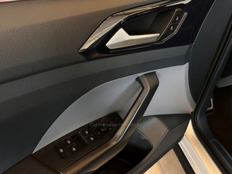 VOLKSWAGEN T-CROSS 1.0 COMFORTLINE TSI 2021/2022 AUTOGRIF MOTORS CAMPO BOM / Carros no Vale