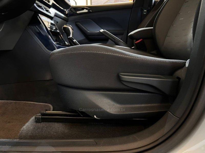 VOLKSWAGEN T-CROSS 1.0 COMFORTLINE TSI 2021/2022 AUTOGRIF MOTORS CAMPO BOM / Carros no Vale