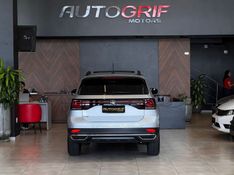 VOLKSWAGEN T-CROSS 1.0 COMFORTLINE TSI 2021/2022 AUTOGRIF MOTORS CAMPO BOM / Carros no Vale