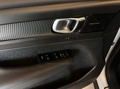VOLVO XC 40 1.5 T5 HÍBRIDO R-DESIGN FWD 2021/2021 AUTOGRIF MOTORS CAMPO BOM / Carros no Vale