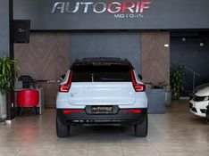 VOLVO XC 40 1.5 T5 HÍBRIDO R-DESIGN FWD 2021/2021 AUTOGRIF MOTORS CAMPO BOM / Carros no Vale