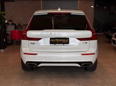 VOLVO XC60 2.0 T5 R DESIGN TURBO 2018/2018 AUTOGRIF MOTORS CAMPO BOM / Carros no Vale