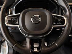 VOLVO XC60 2.0 T5 R DESIGN TURBO 2018/2018 AUTOGRIF MOTORS CAMPO BOM / Carros no Vale