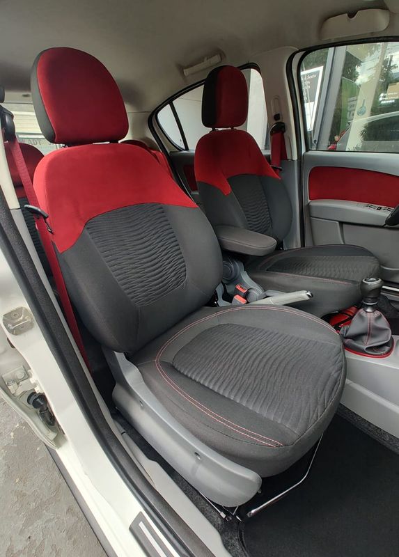 Fiat Palio SPORTING 1.6 16V 2012/2013 RENNER AUTOMÓVEIS LAJEADO / Carros no Vale