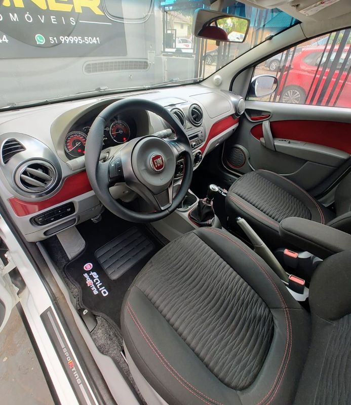 Fiat Palio SPORTING 1.6 16V 2012/2013 RENNER AUTOMÓVEIS LAJEADO / Carros no Vale