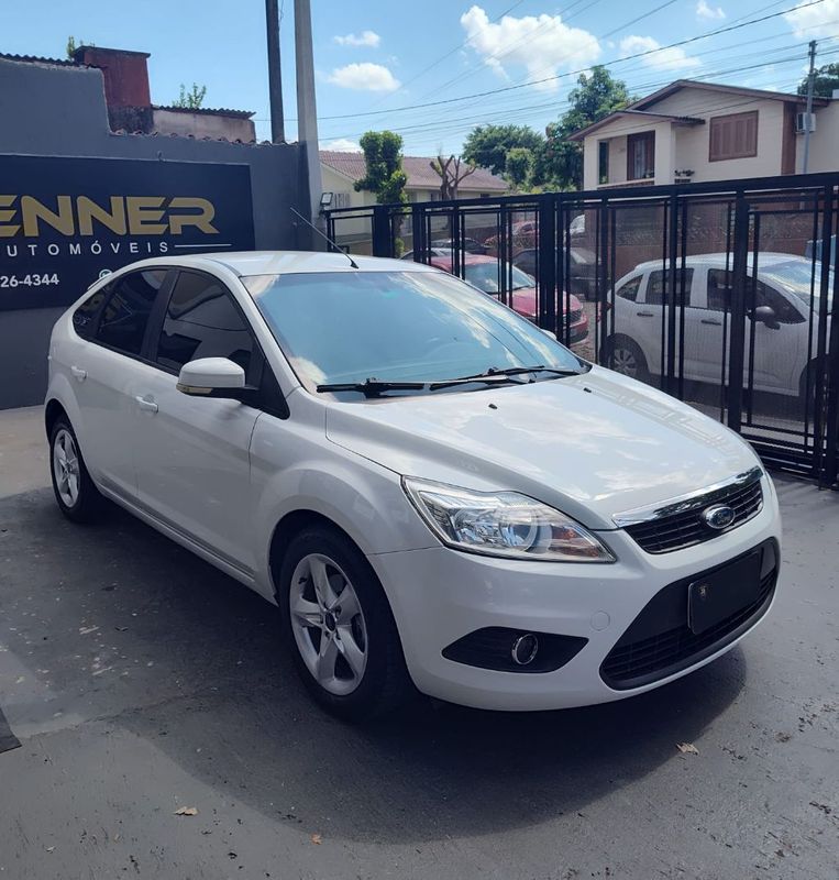 Ford Focus 1.6 S/SE/SE Plus 8V/16V 2012/2013 RENNER AUTOMÓVEIS LAJEADO / Carros no Vale Ford Focus 1.6 S/SE/SE Plus 8V/16V 2012/2013 RENNER AUTOMÓVEIS LAJEADO / Carros no Vale
