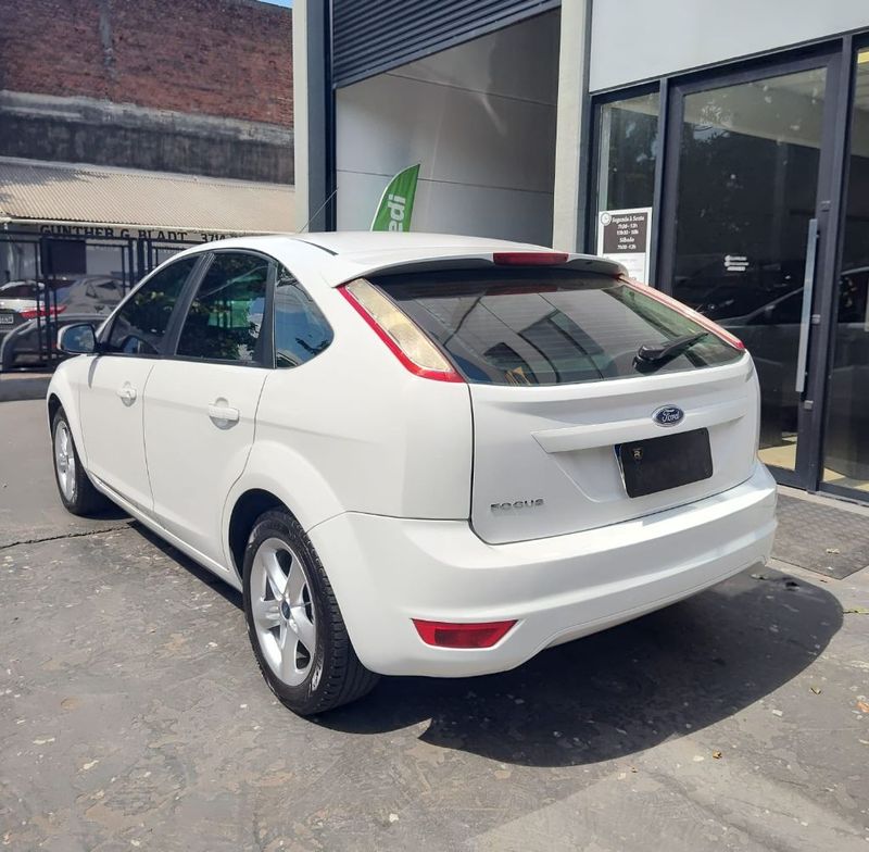 Ford Focus 1.6 S/SE/SE Plus 8V/16V 2012/2013 RENNER AUTOMÓVEIS LAJEADO / Carros no Vale Ford Focus 1.6 S/SE/SE Plus 8V/16V 2012/2013 RENNER AUTOMÓVEIS LAJEADO / Carros no Vale