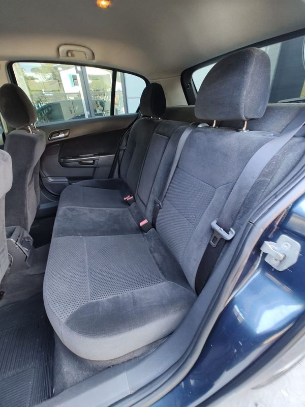 CHEVROLET Vectra GT 2.0 MPFI 8V FlexPower Mec. 2009/2010 RENNER AUTOMÓVEIS LAJEADO / Carros no Vale