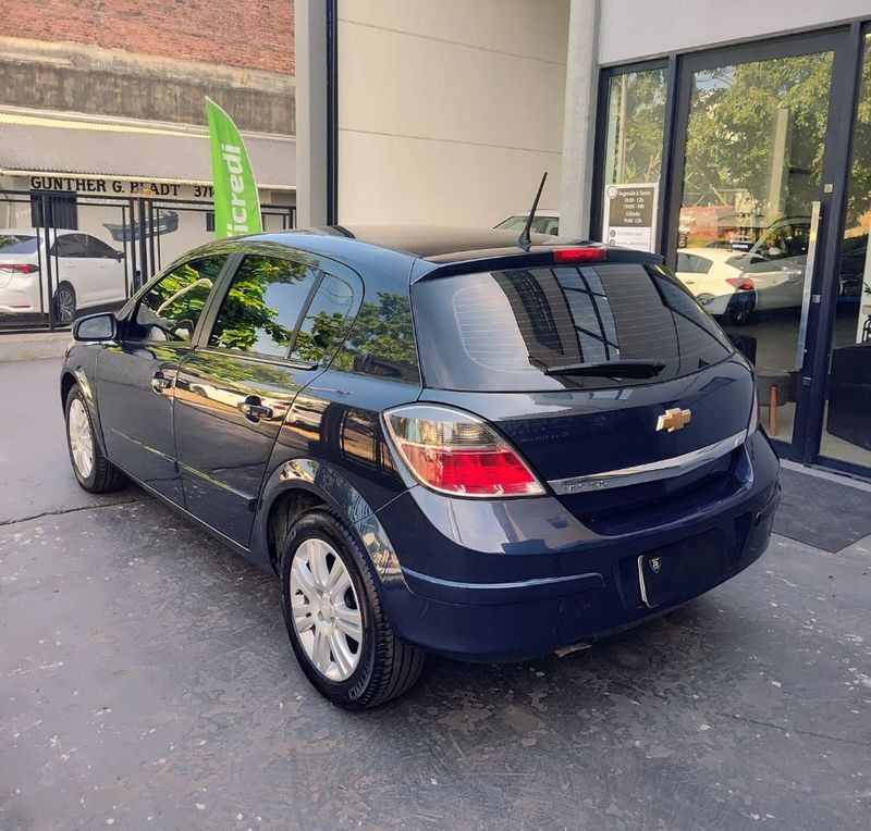 CHEVROLET Vectra GT 2.0 MPFI 8V FlexPower Mec. 2009/2010 RENNER AUTOMÓVEIS LAJEADO / Carros no Vale