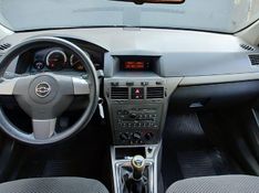 CHEVROLET Vectra GT 2.0 MPFI 8V FlexPower Mec. 2009/2010 RENNER AUTOMÓVEIS LAJEADO / Carros no Vale