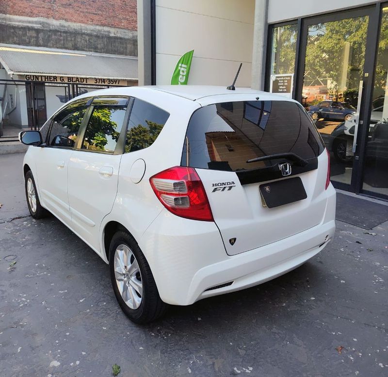 Honda Fit LX 1.4/ 8V/16V Mec. 2012/2013 RENNER AUTOMÓVEIS LAJEADO / Carros no Vale