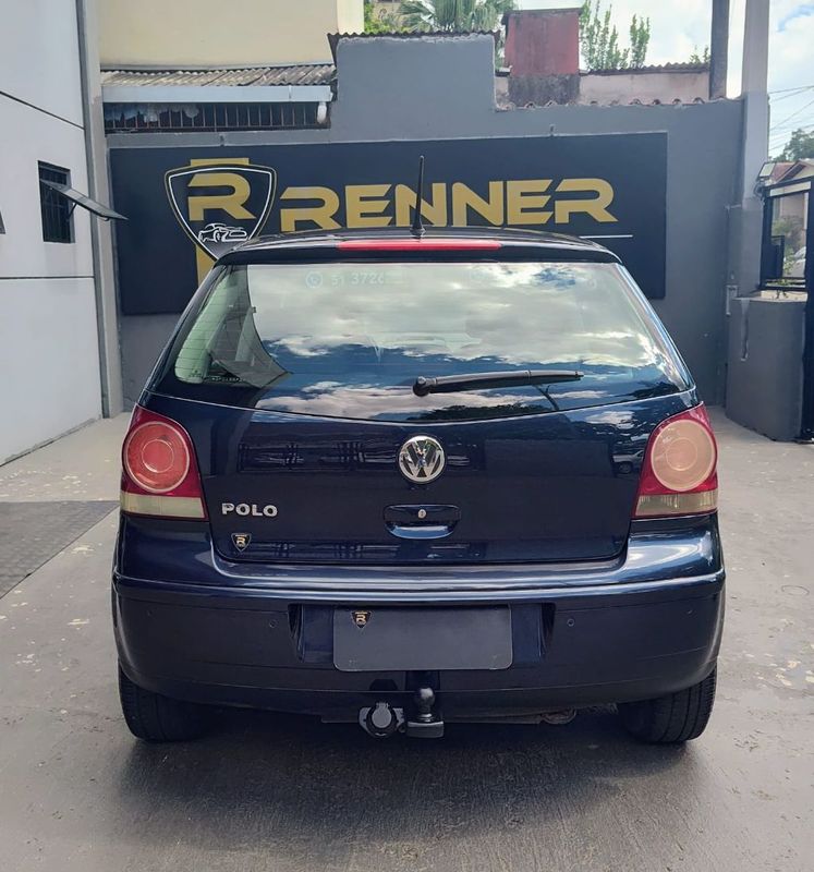 VOLKSWAGEN Polo 1.6 Mi/S.Ouro Mi Tot 8V 2010/2011 RENNER AUTOMÓVEIS LAJEADO / Carros no Vale