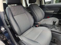 VOLKSWAGEN Polo 1.6 Mi/S.Ouro Mi Tot 8V 2010/2011 RENNER AUTOMÓVEIS LAJEADO / Carros no Vale