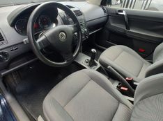 VOLKSWAGEN Polo 1.6 Mi/S.Ouro Mi Tot 8V 2010/2011 RENNER AUTOMÓVEIS LAJEADO / Carros no Vale
