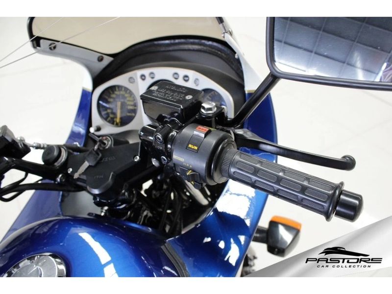 HONDA CBX 750 FOUR CBX 750 FOUR 1987/1988 PASTORE CAR COLLECTION BENTO GONÇALVES / Carros no Vale