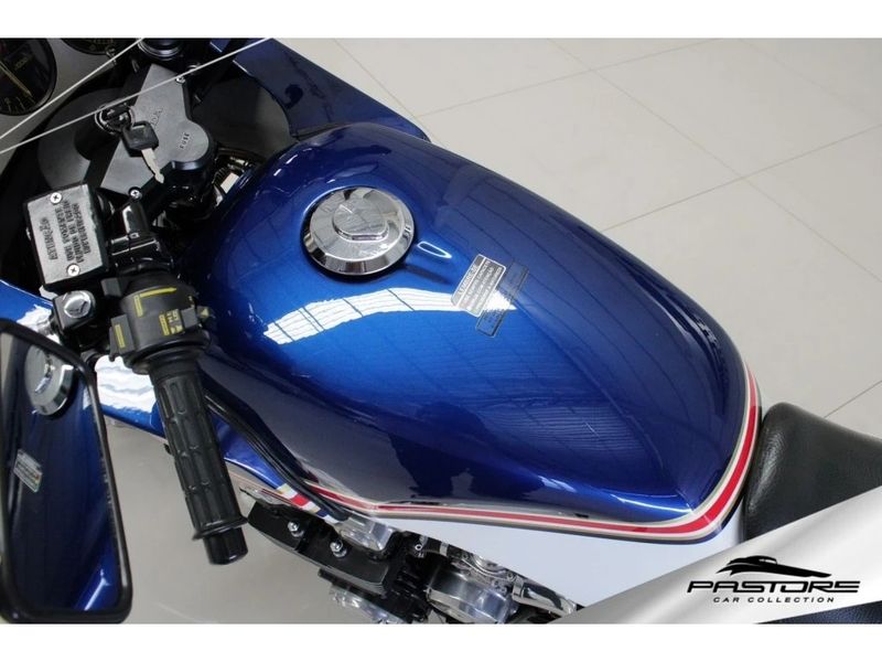 HONDA CBX 750 FOUR CBX 750 FOUR 1987/1988 PASTORE CAR COLLECTION BENTO GONÇALVES / Carros no Vale