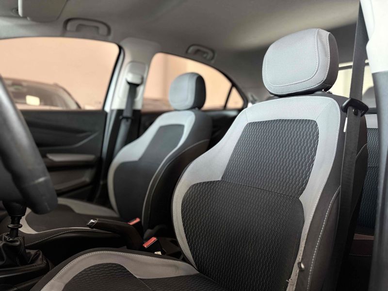 CHEVROLET ONIX 1.0 MPFI LT 8V 2014/2015 LEHMEN VEÍCULOS VENÂNCIO AIRES / Carros no Vale