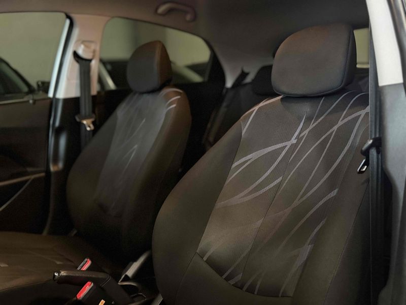 HYUNDAI HB20 1.0 COMFORT 12V 2015/2015 LEHMEN VEÍCULOS VENÂNCIO AIRES / Carros no Vale