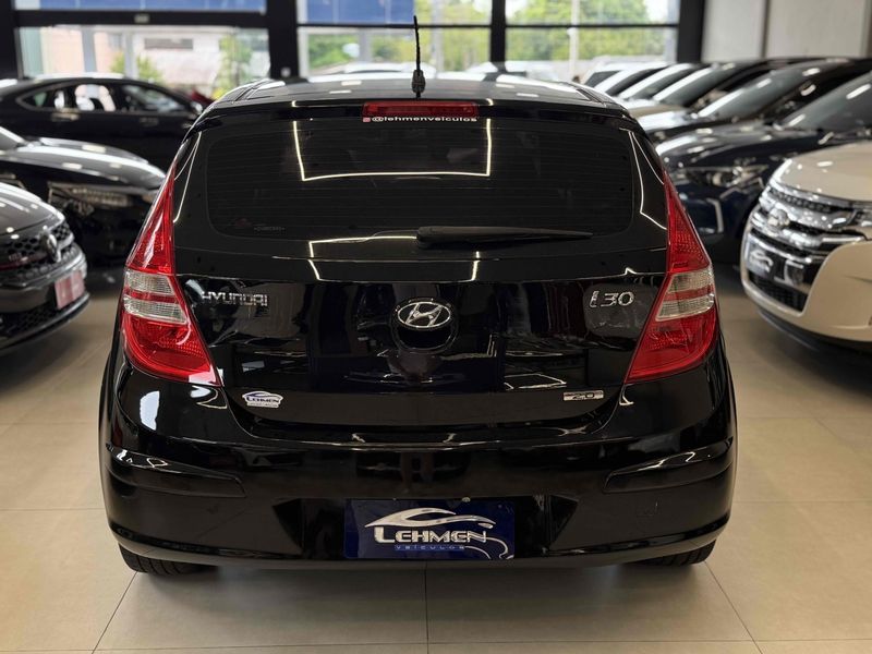 HYUNDAI I30 2.0 MPFI GLS 16V 2010/2011 LEHMEN VEÍCULOS VENÂNCIO AIRES / Carros no Vale