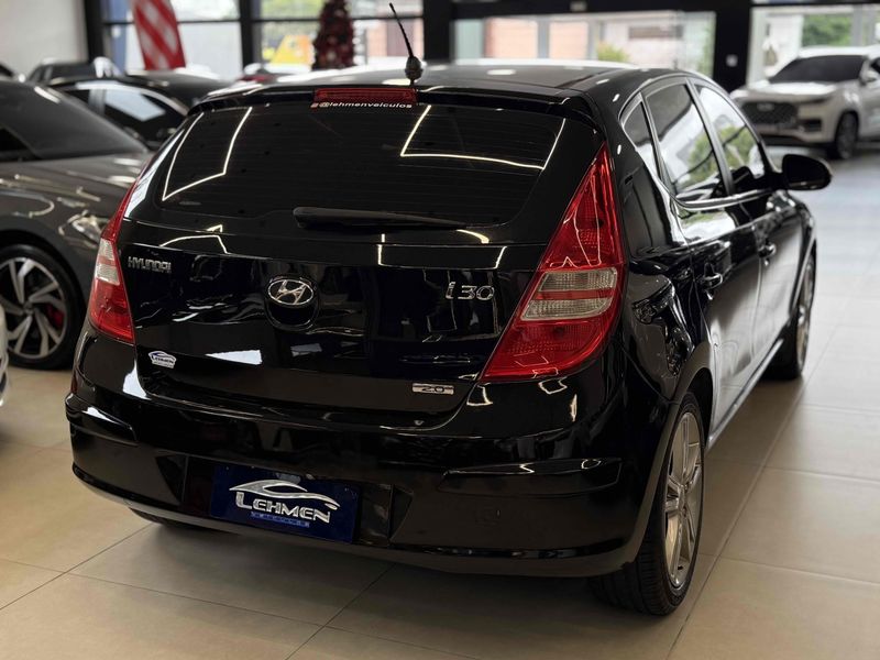 HYUNDAI I30 2.0 MPFI GLS 16V 2010/2011 LEHMEN VEÍCULOS VENÂNCIO AIRES / Carros no Vale