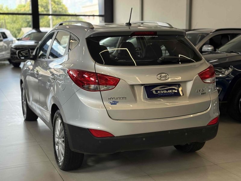 HYUNDAI IX35 2.0 MPFI GLS 4X2 16V 2012/2013 LEHMEN VEÍCULOS VENÂNCIO AIRES / Carros no Vale