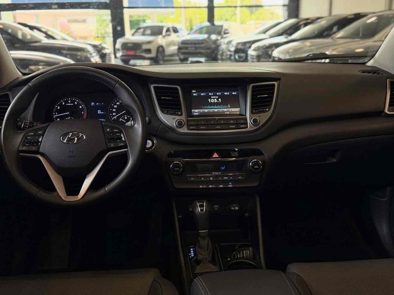 HYUNDAI TUCSON 1.6 16V T-GDI GLS ECOSHIFT 2018/2019 LEHMEN VEÍCULOS VENÂNCIO AIRES / Carros no Vale